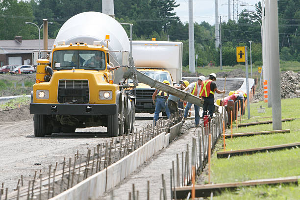 Best Driveway Concrete Repair  in Mulberry, IN